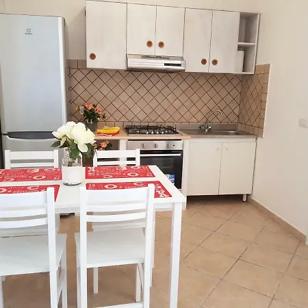 Apartmán New & Modern Studio Giulia With Terrace And Seaview Badesi