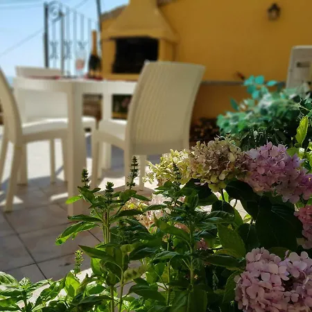 New & Modern Studio Giulia With Terrace And Seaview Apartmán
